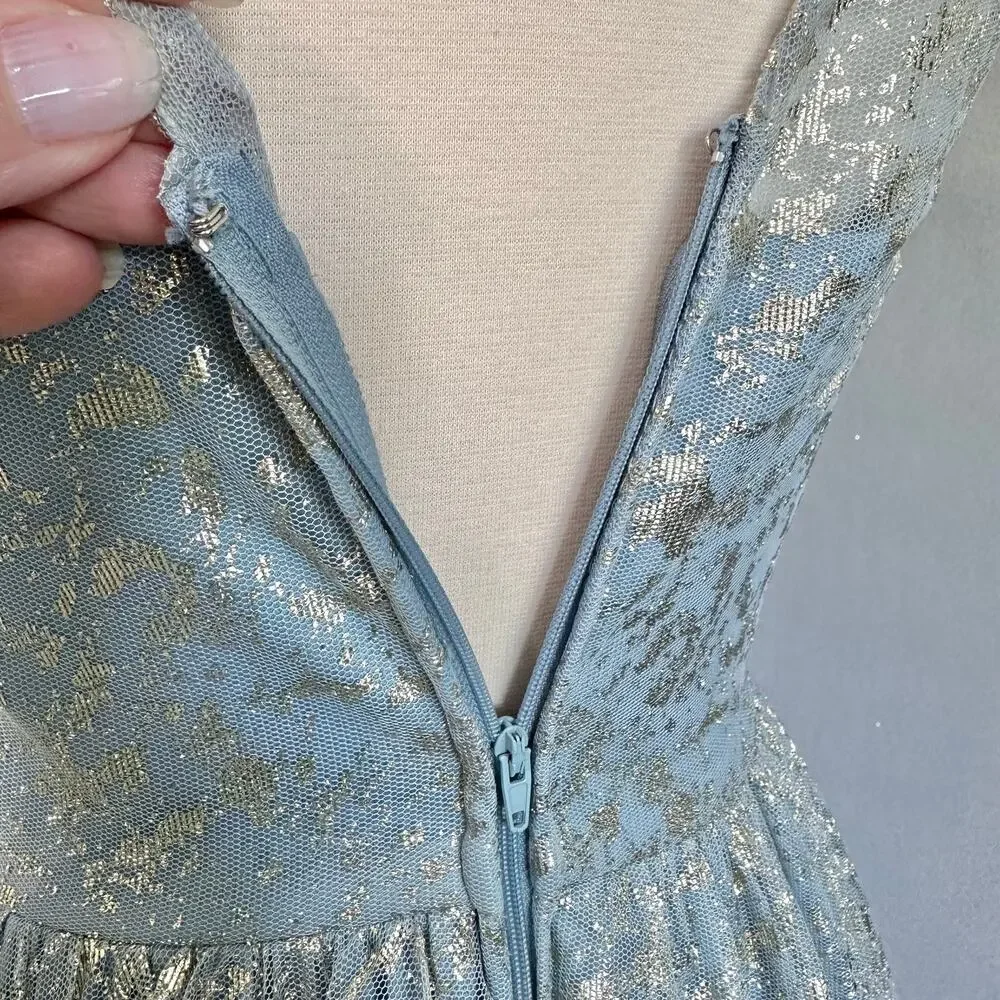 Teeze Me Metallic Foil Pleated V-Neck Gown From David's Bridal Light Blue Sz 5 - Picture 7 of 16